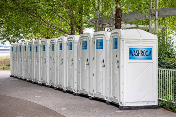 Best Porta potty delivery and setup  in Dinuba, CA
